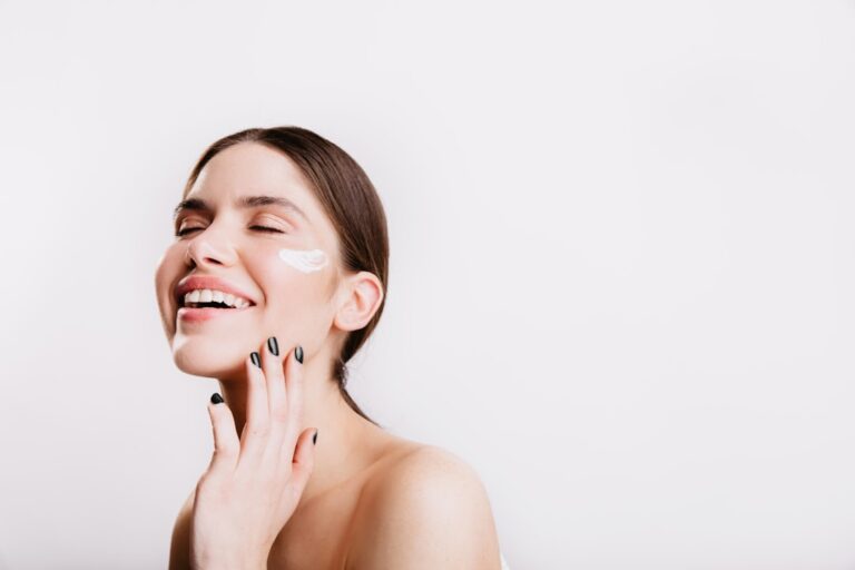 Exploring the Benefits of Organic Skincare Products Today